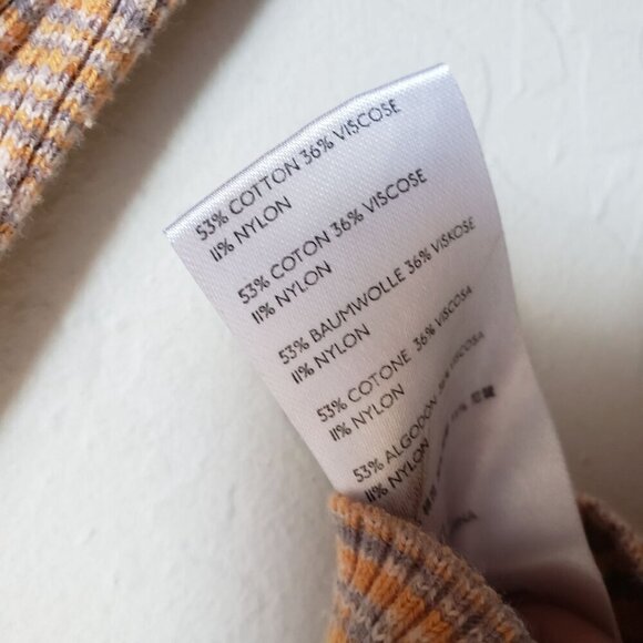 Urban Outfitters Space Dyed Ribbed Knit Turtle Neck Sweater Size Women's Medium - Picture 9 of 10